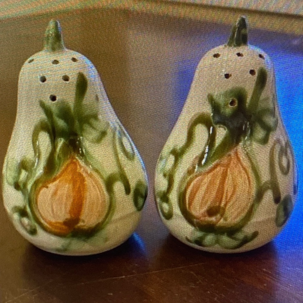 Vintage Ceramic Pear Salt and Pepper Shakers Cork
